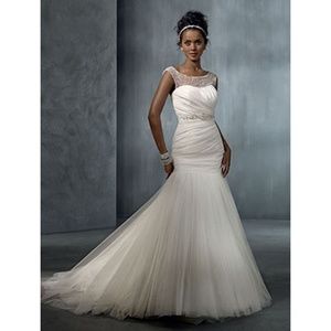 Alfred Angelo Style 2298 Wedding Dress
